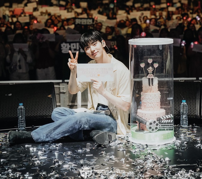 hwang min hyun jakarta