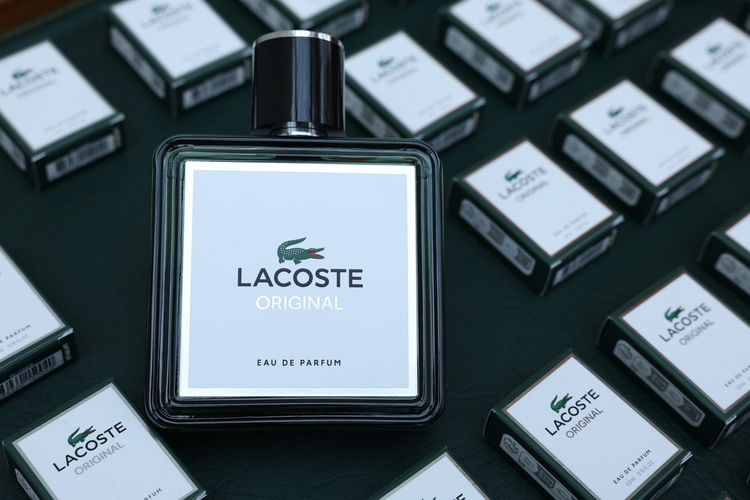 Dari René Lacoste ke Pierre Niney, Inilah Parfum yang Menghidupkan Warisan Ikonis