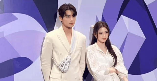 Female Daily Editorial - Han So Hee dan Cha Eun Woo Tampil Bak New ...