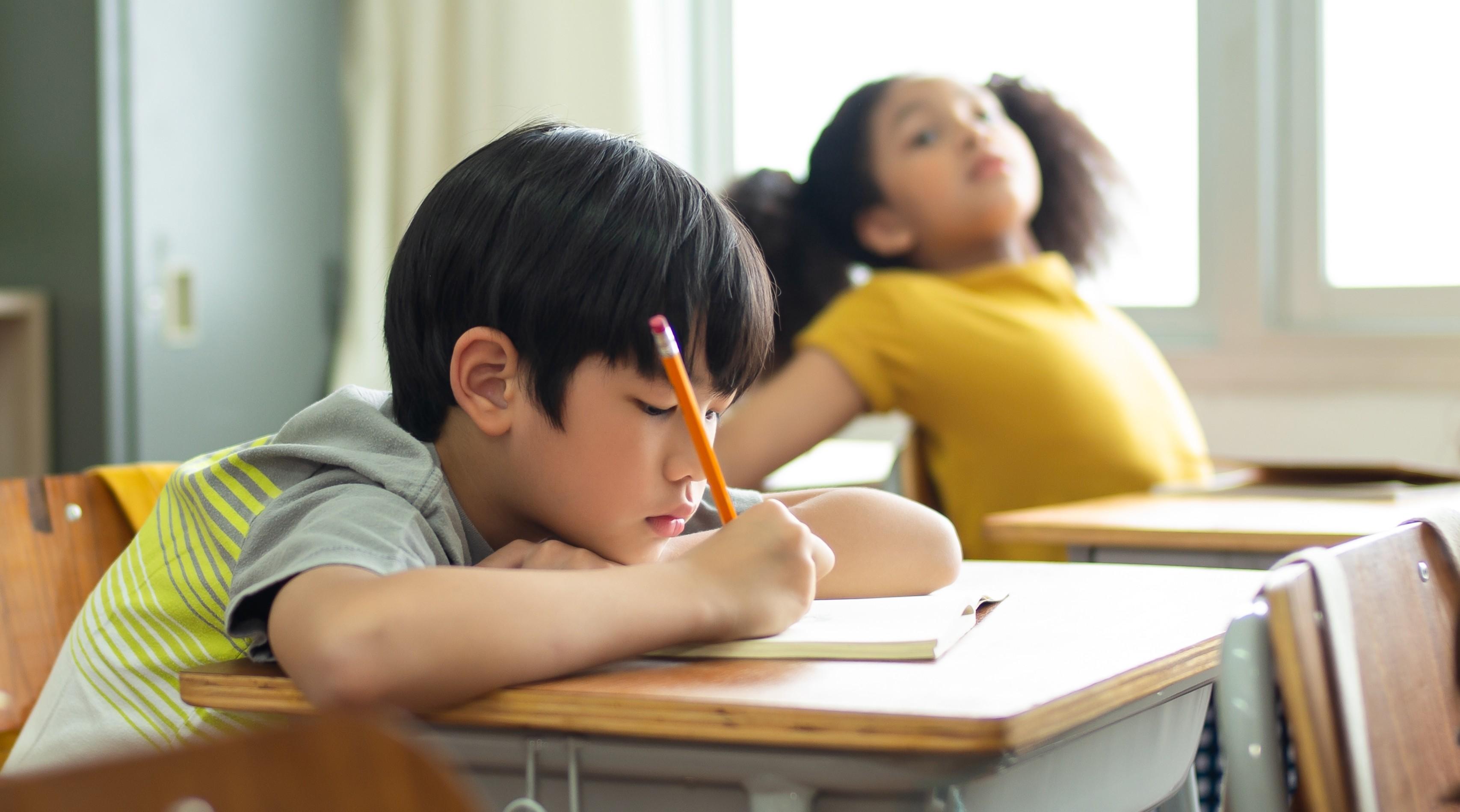 Anak Susah Fokus dan Mudah Lelah Saat Belajar, Normalkah? Ini Penjelasannya