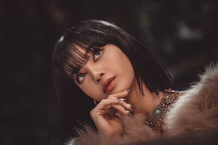 Shooting Film Netflix di Indonesia, Lisa BLACKPINK Mampir ke Kota Tua & Kemang!