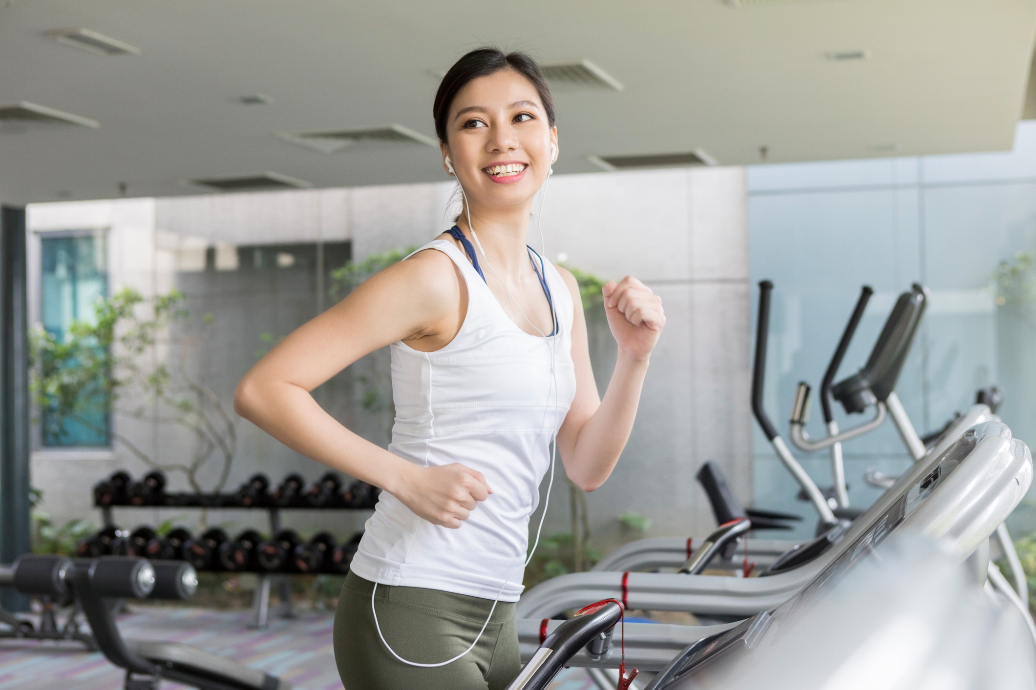 Berat Badan Naik karena Libur Akhir Tahun? Ini 5 Olahraga yang Bisa Kamu Lakukan!