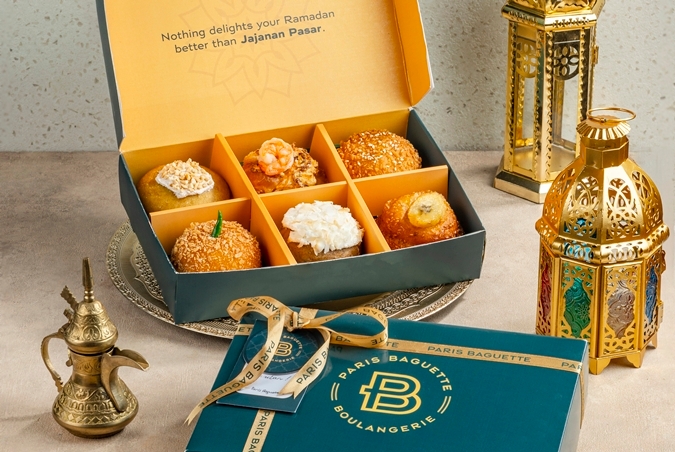 Serunya Berburu Takjil di Pasar Bedug Paris Baguette