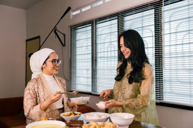 Inspirasi Outfit Lebaran Hari Kedua yang Adem, Stylish, dan Bisa Dipakai Lagi