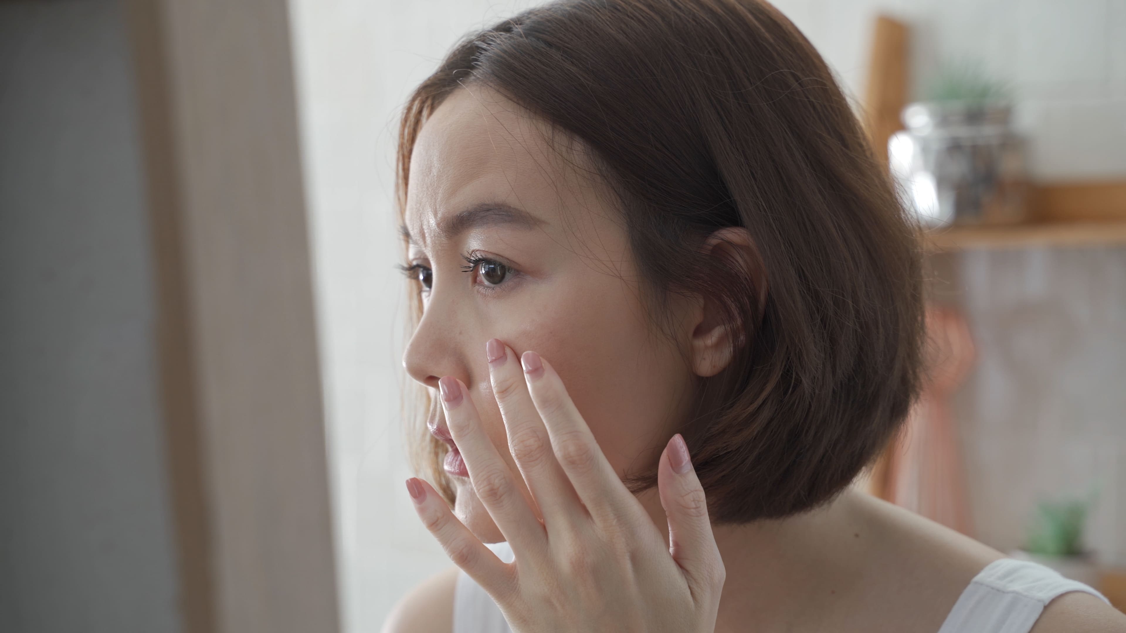 Gimana Cara Menjaga Kulit dari Abu Vulkanik? Ini Tips dari Expert!
