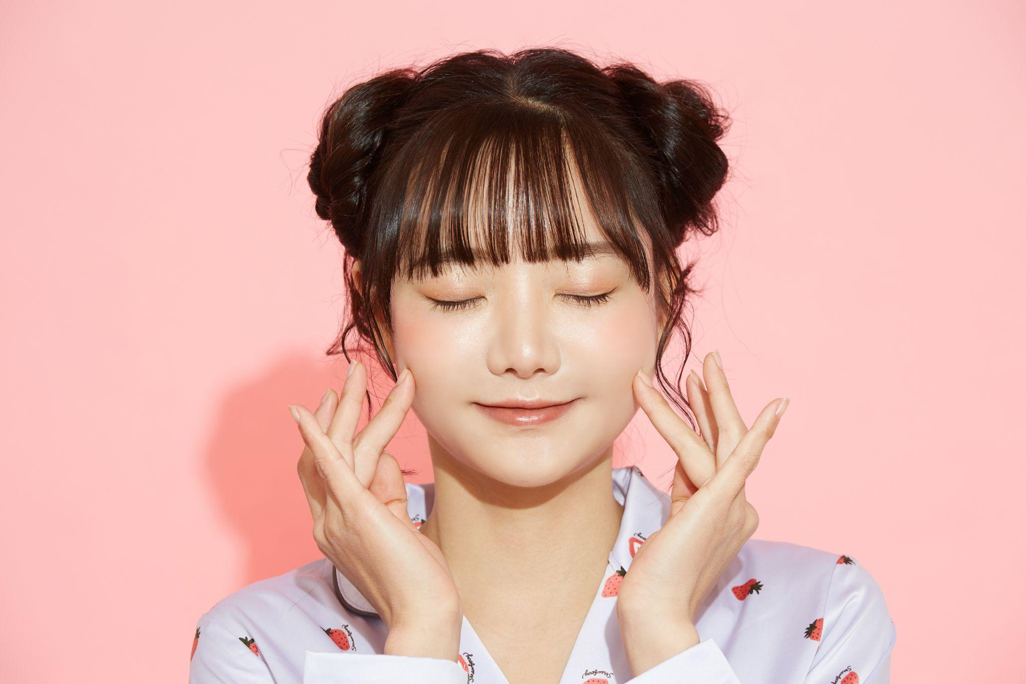 Female Daily Editorial Tips Pakai Powder Foundation Agar Hasilnya