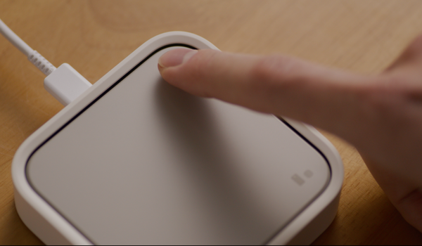 samsung hadirkan SmartThing Station