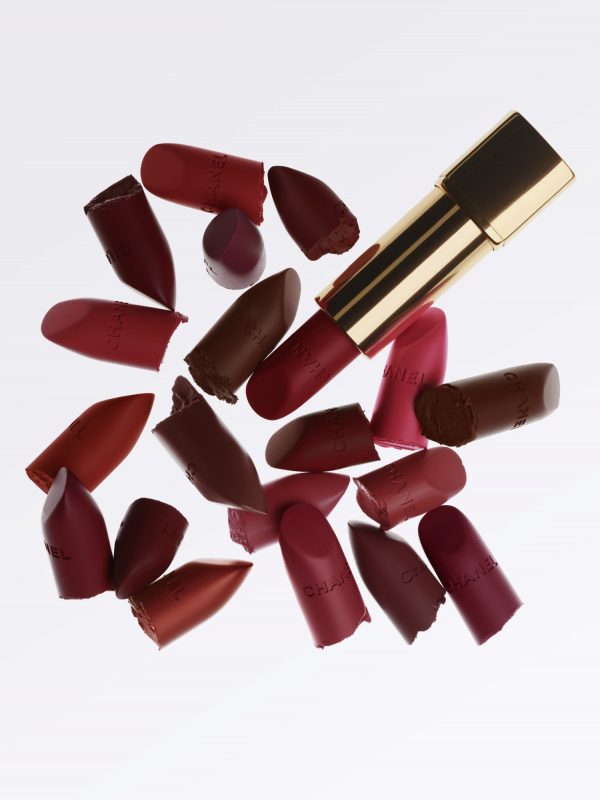 Shade lipstik merah Chanel Allure Rouge Velvet