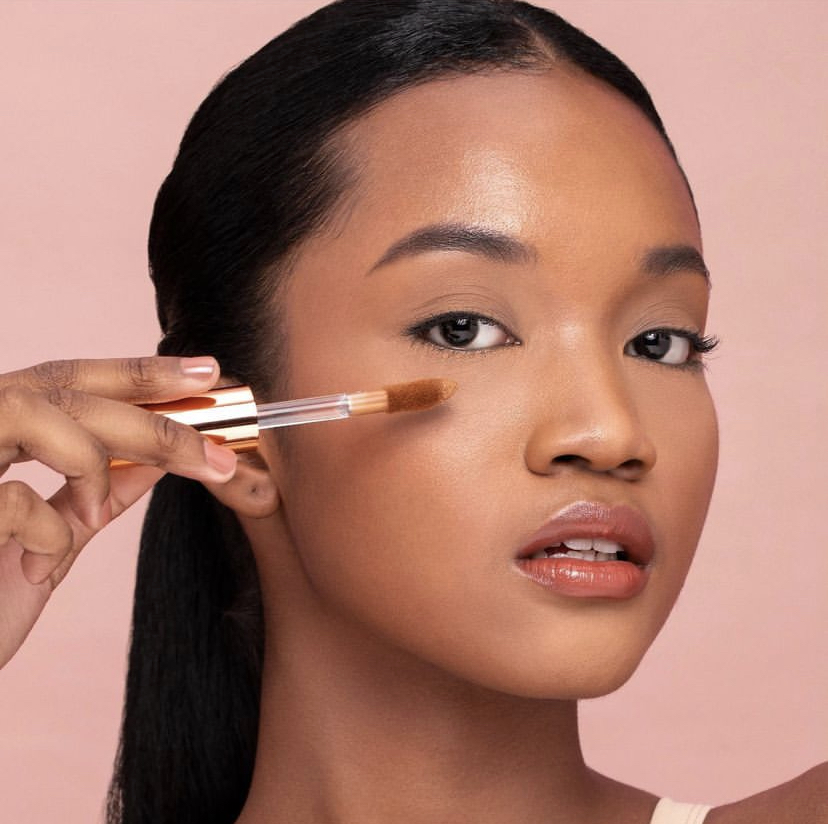 Female Daily Editorial 5 Rekomendasi Concealer Lokal untuk Kulit Sawo