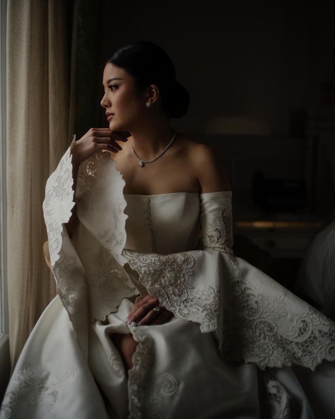 wedding robe valencia tanoe yang klasik