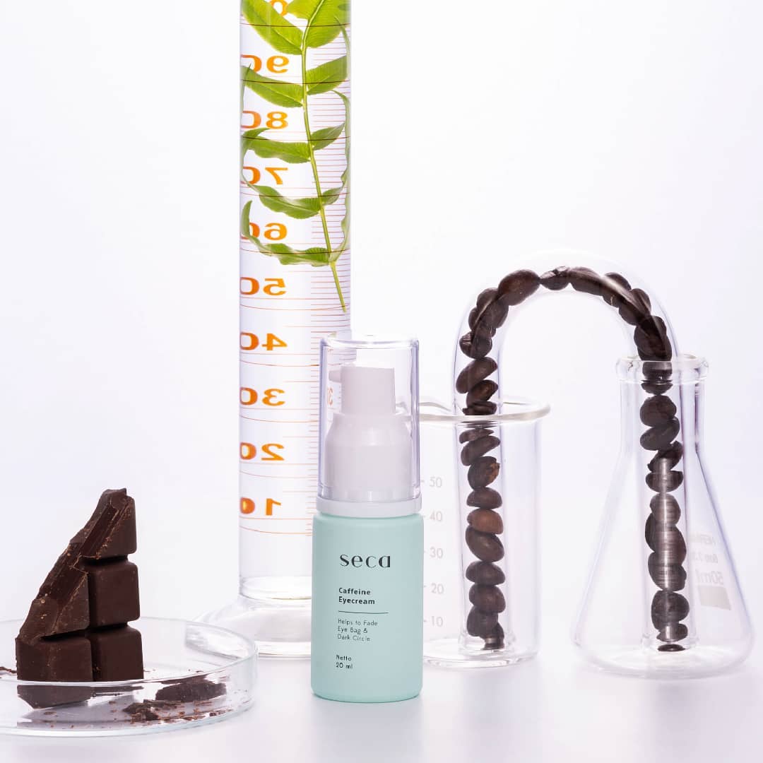 Female Daily Editorial Ini 5 Eye Cream Lokal yang Cocok untuk Usia