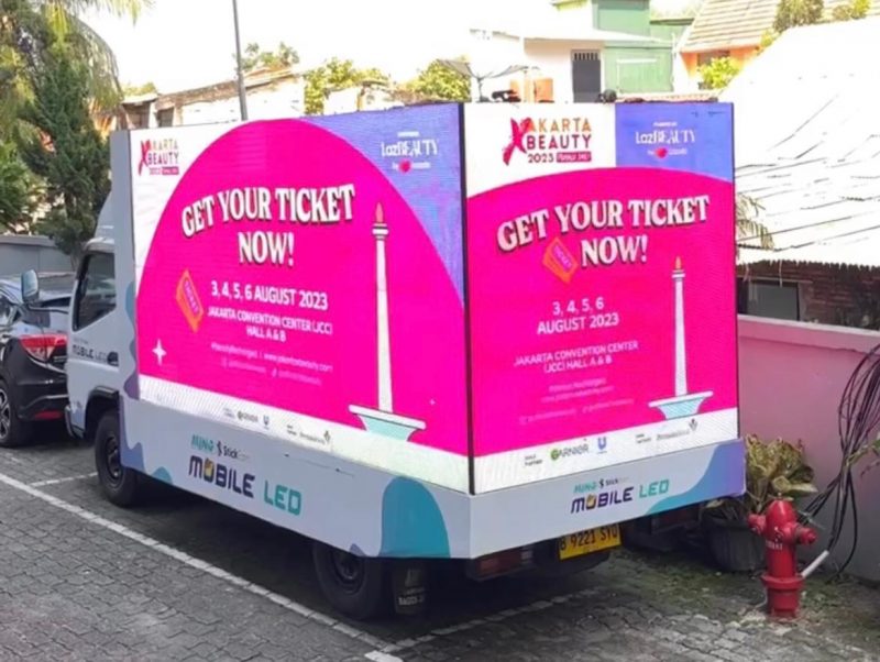 stickearn moving advertising