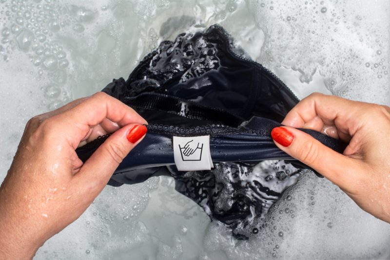 merawat celana dalam