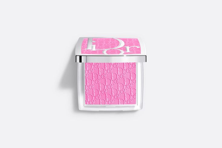 Dior Rosy Glow blush dalam shade pink.