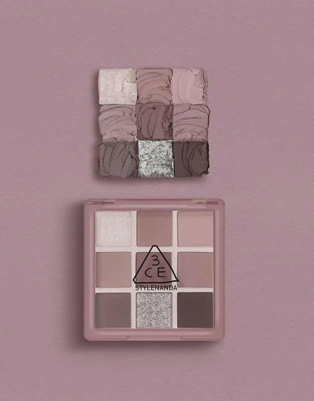 muted color eyeshadow