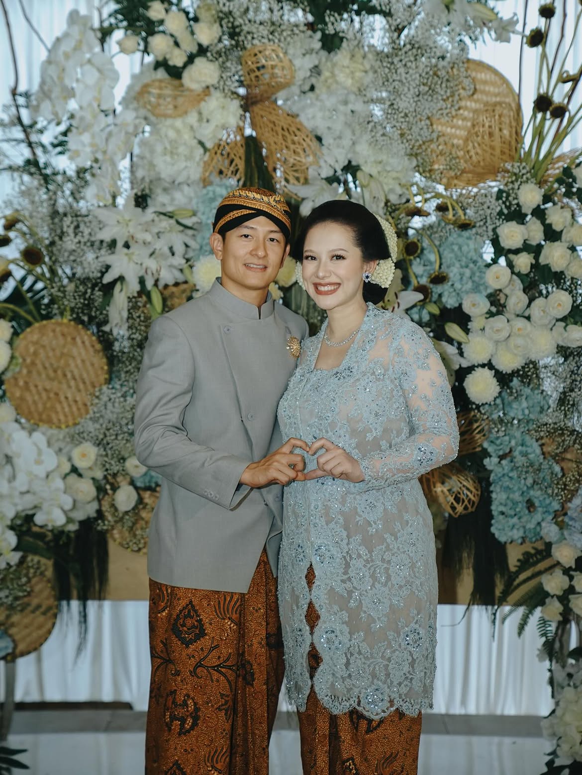 athina rio haryanto